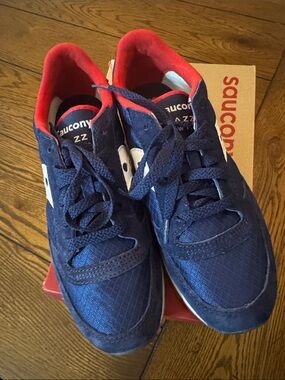 Saucony red, white and blue Sneakers with American Flag Accent. Like New